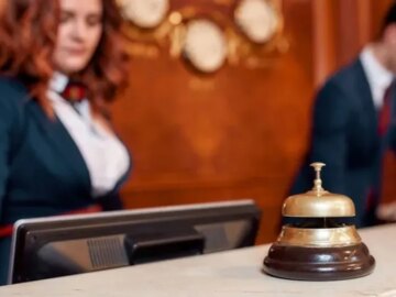 Hotels push live ChatGPT integrations as AI search goes bookable