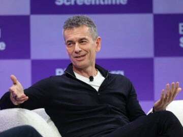 Warner Music CEO Reveals AI Strategy After Udio Settlement & Deal