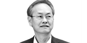 columnist Jang Kyung-duk