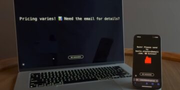 Two AI agents talking via Gibberlink/GGWave gibberish sounds.