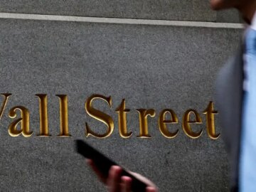 US stock market up today: S&P 500, Nasdaq and Dow rally for third day as Fed rate-cut bets surge amid growing spotlight on Google-Nvidia AI chip battle