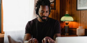 Udio stops AI music downloads after UMG settlement, raising new concerns for creators