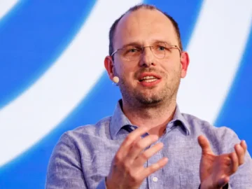 GitHub CEO: Microsoft's Memo About Evaluating AI Use Is 'Fair Game'