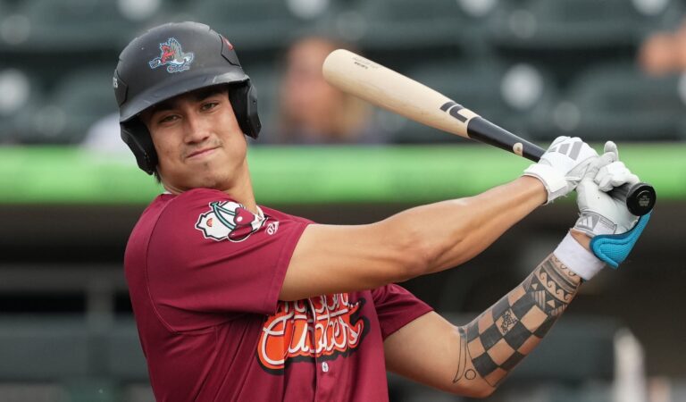 У Aiva Arquette, главный выбор драфта Marlins, проведена операция на мышцах кора